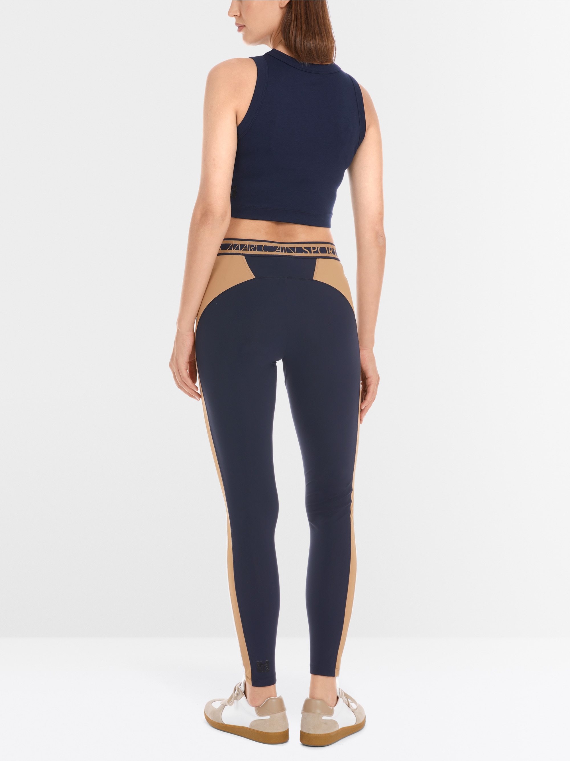 Marc-Cain Solid, cropped top made of stretch cotton