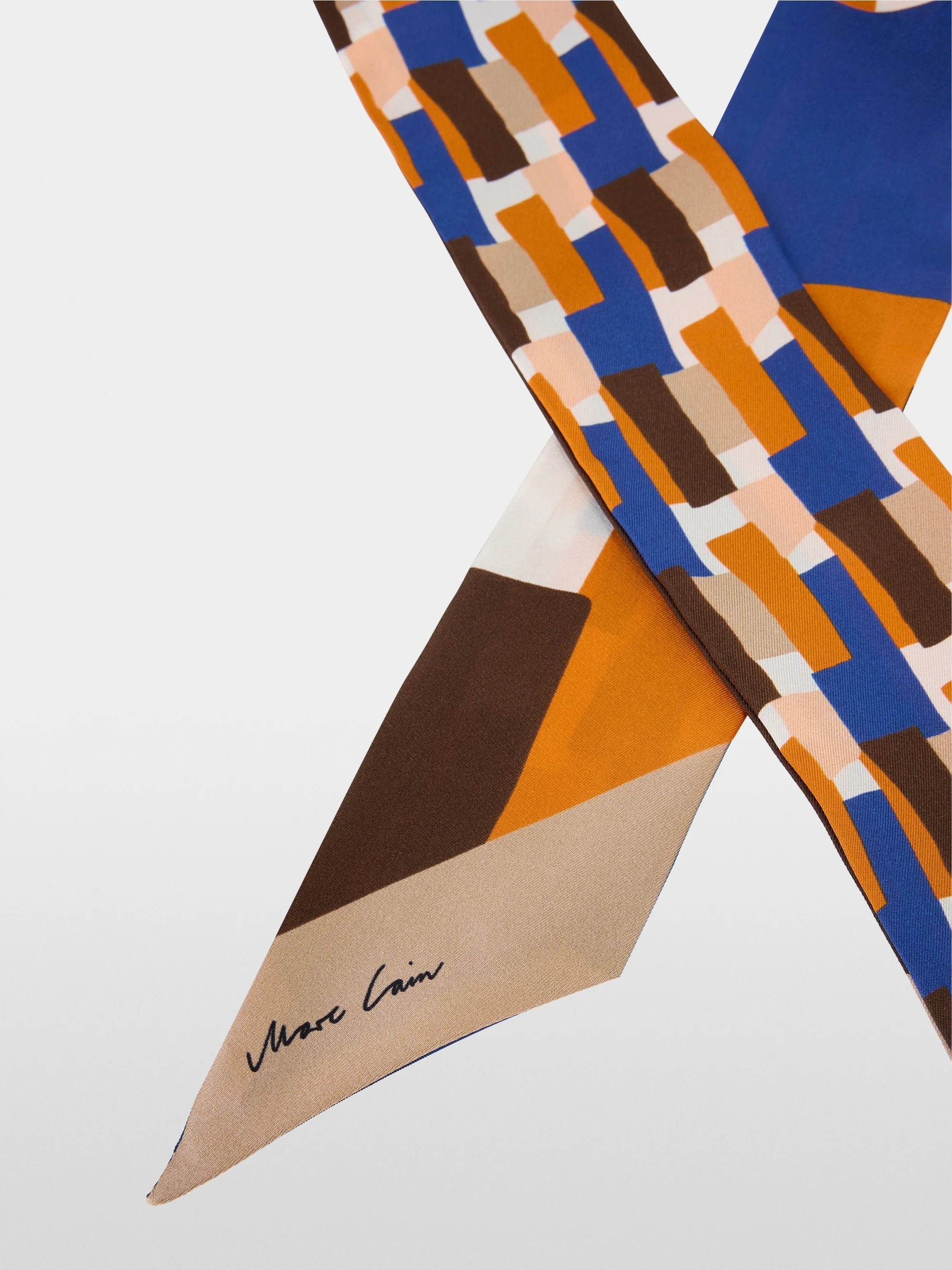 Marc-Cain printed silk tie